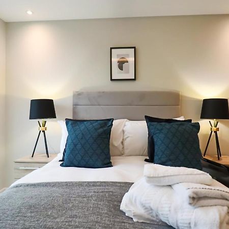 Portfolio Apartments - Welwyn Town Centre Welwyn Garden City Bagian luar foto