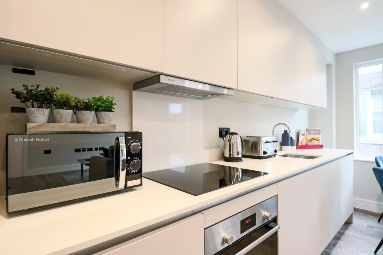 Portfolio Apartments - Welwyn Town Centre Welwyn Garden City Bagian luar foto