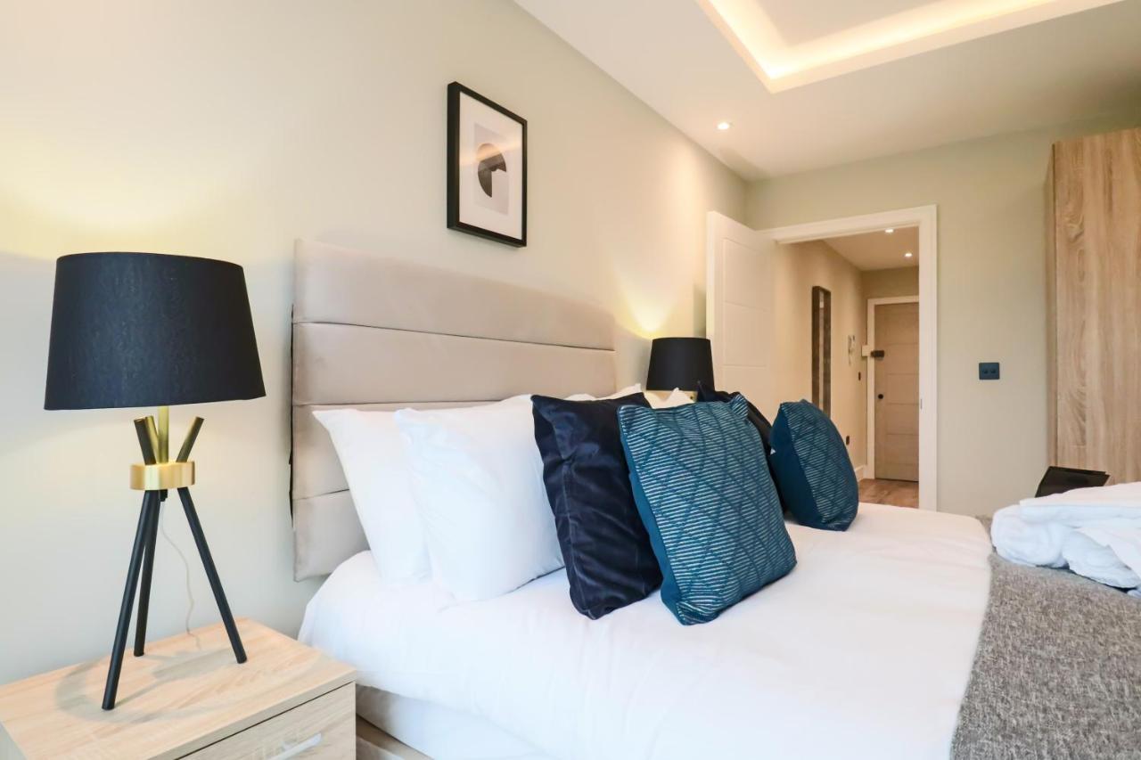 Portfolio Apartments - Welwyn Town Centre Welwyn Garden City Bagian luar foto