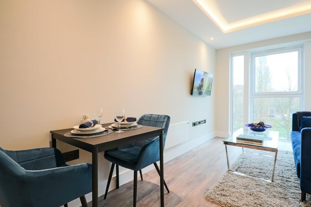 Portfolio Apartments - Welwyn Town Centre Welwyn Garden City Bagian luar foto