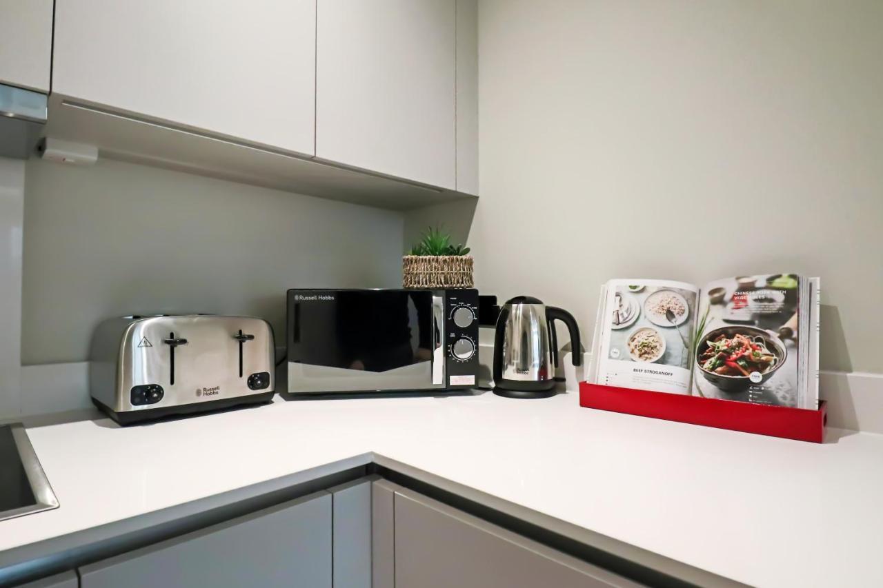 Portfolio Apartments - Welwyn Town Centre Welwyn Garden City Bagian luar foto