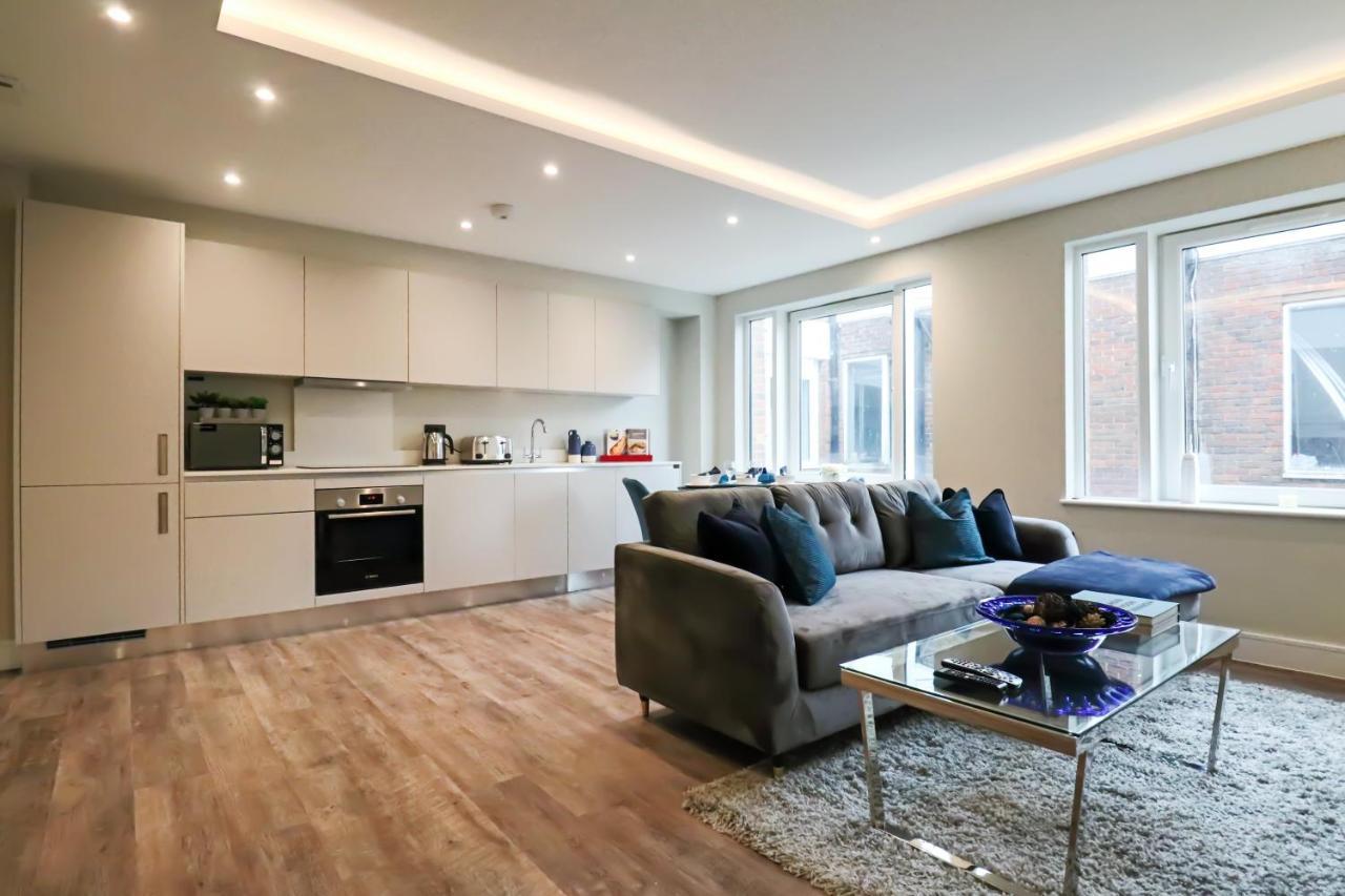 Portfolio Apartments - Welwyn Town Centre Welwyn Garden City Bagian luar foto