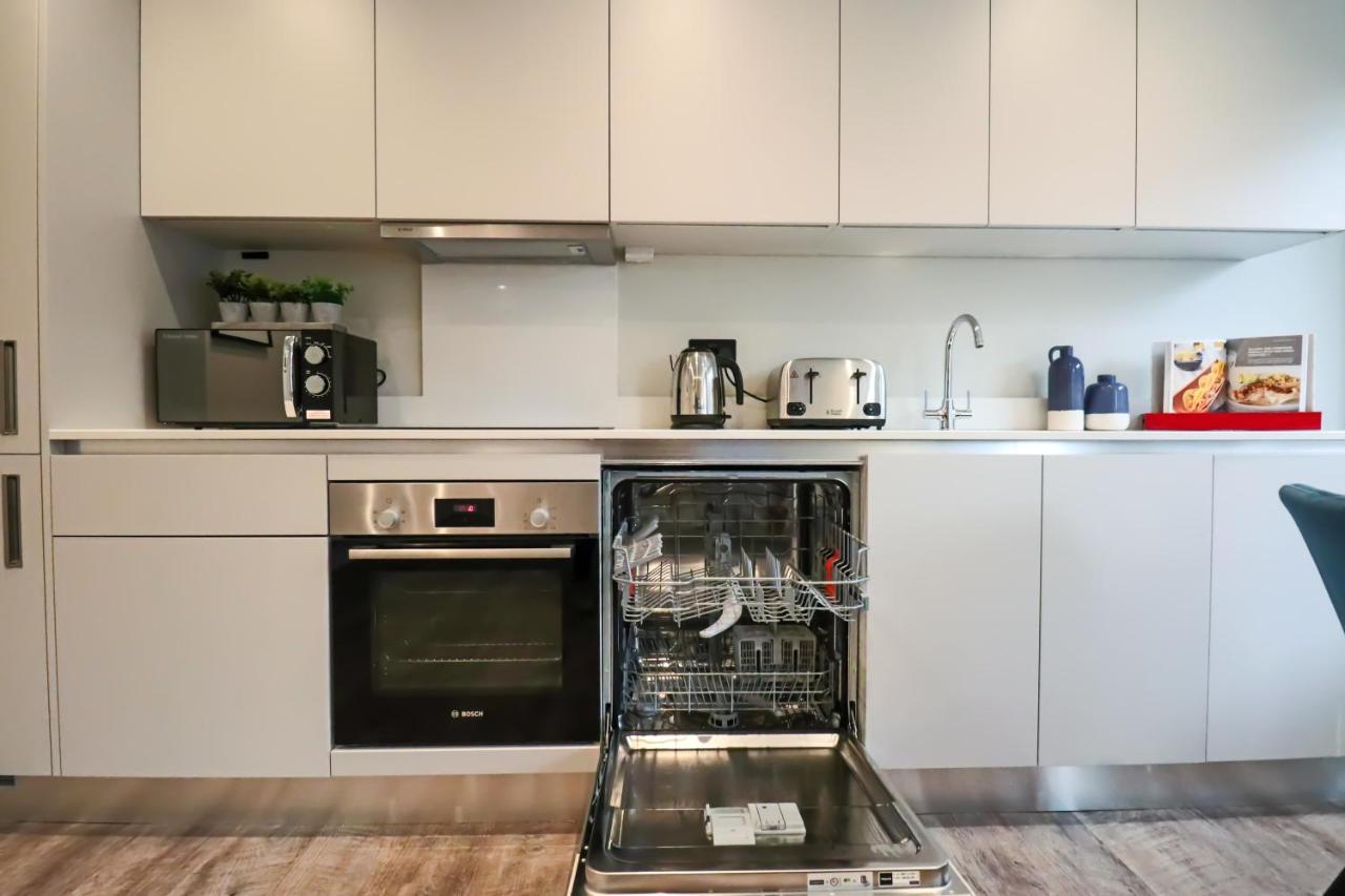 Portfolio Apartments - Welwyn Town Centre Welwyn Garden City Bagian luar foto